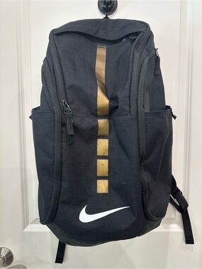nike backpack olx Nike Stylish Backpack Waterproof Good Condition - Men in Podrah, Howrah